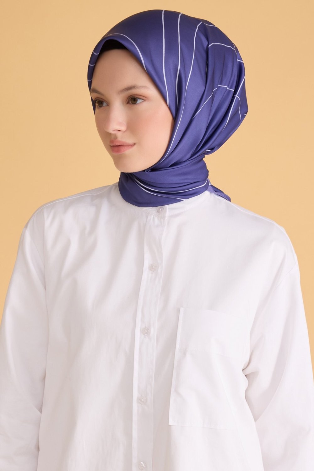 Çiçek Desen Mor Sport Eşarp 2501 - 16