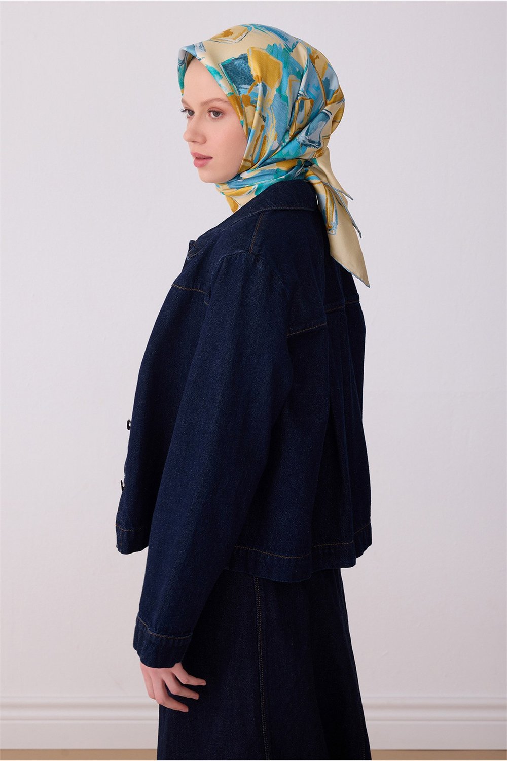 Çok Renkli Soyut Desen %100 Twill İpek Eşarp 4310 - 83