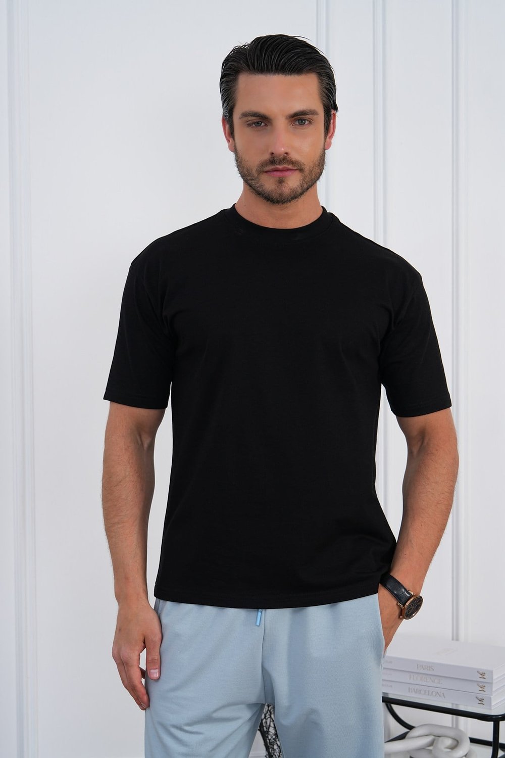 Bisiklet Yaka Siyah Regular Fit %100 Pamuklu Erkek Tişört 