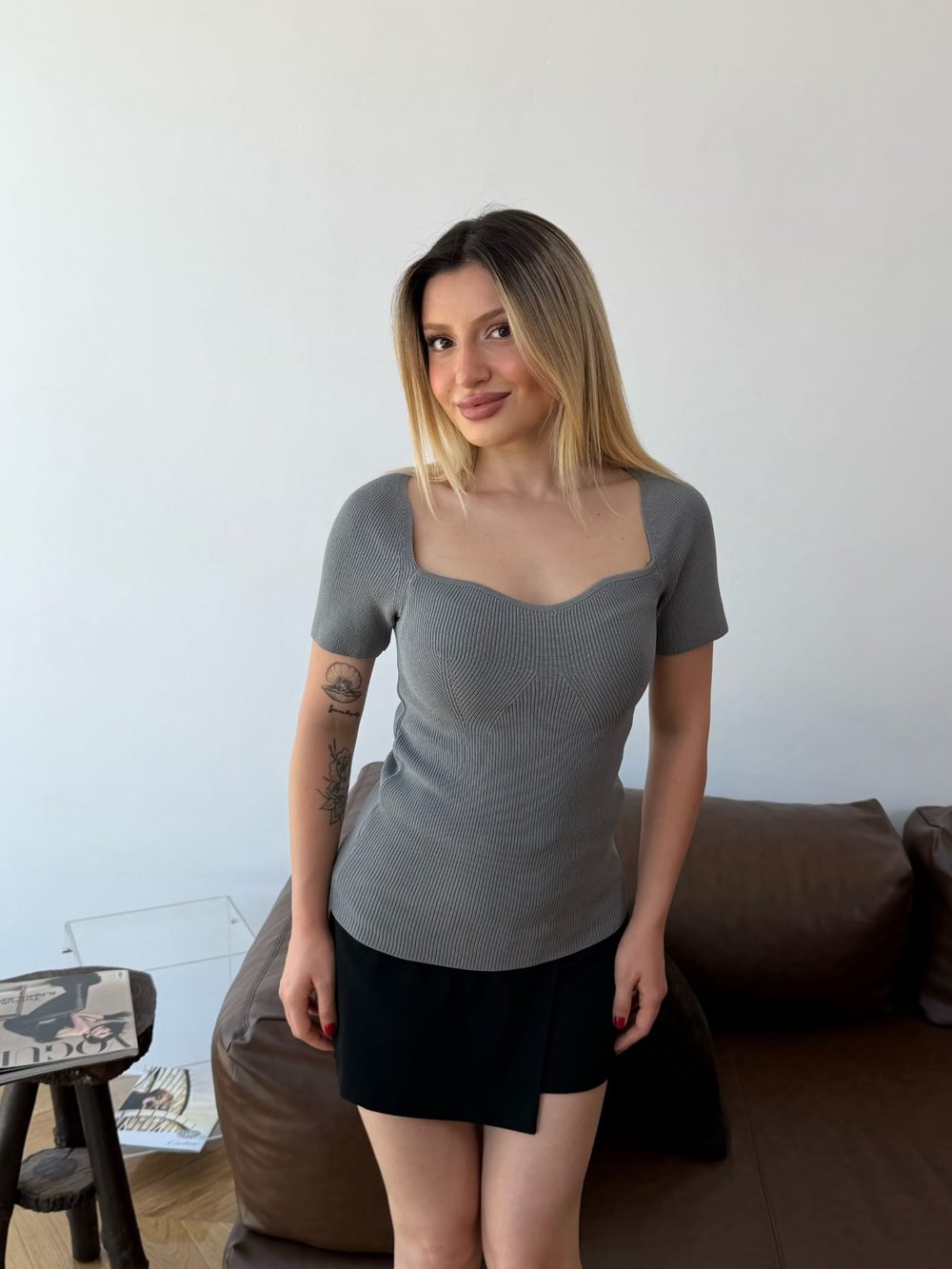Kare Yaka Kısa Kollu Fitilli Kaşkorse Bluz