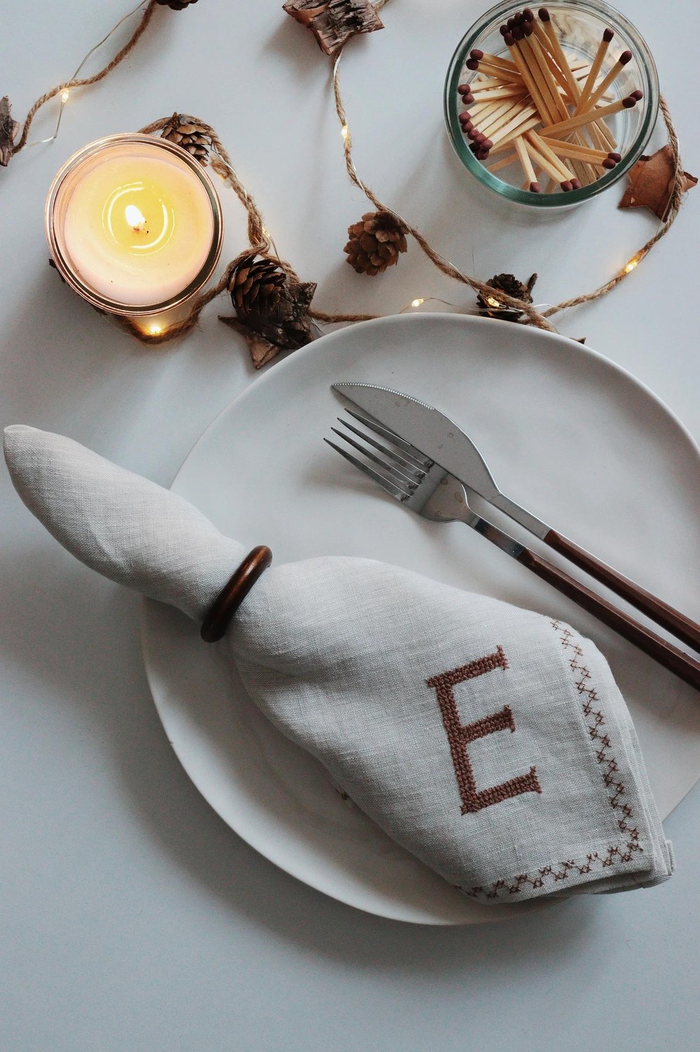 EL NAKIŞLI MONOGRAM KETEN PEÇETE