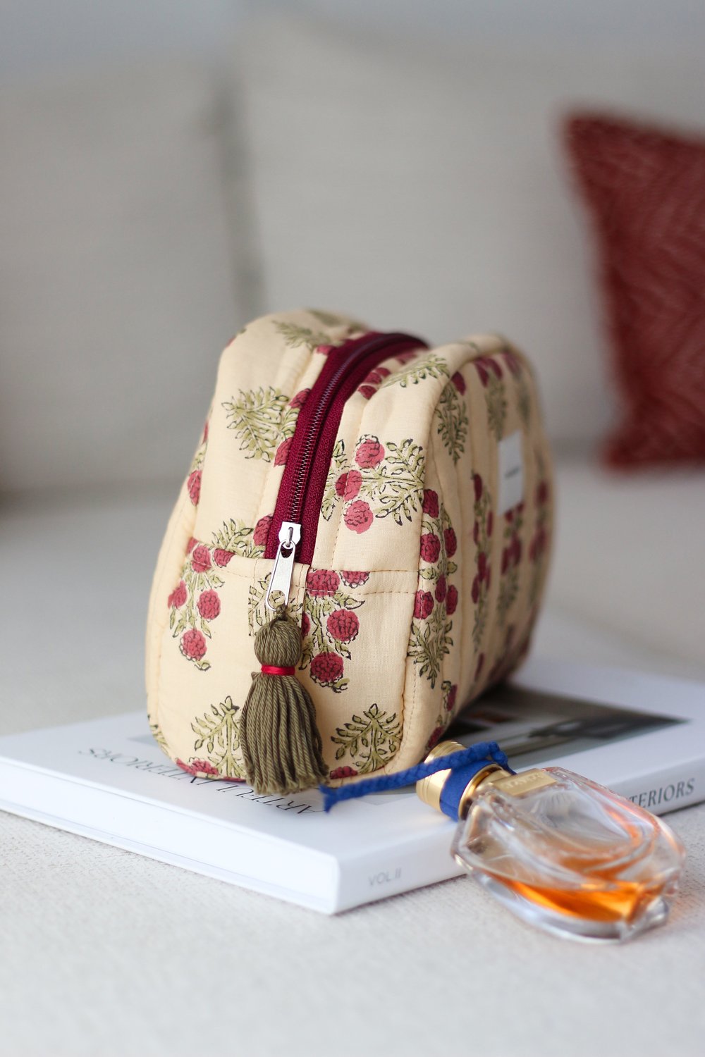 EL YAPIMI HİNT KUMAŞI MAKYAJ ÇANTASI - CLUTCH  BORDO ÇİÇEKLİ