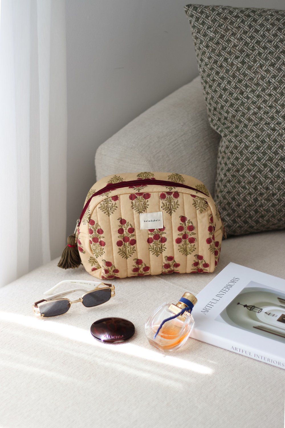EL YAPIMI HİNT KUMAŞI MAKYAJ ÇANTASI - CLUTCH  BORDO ÇİÇEKLİ