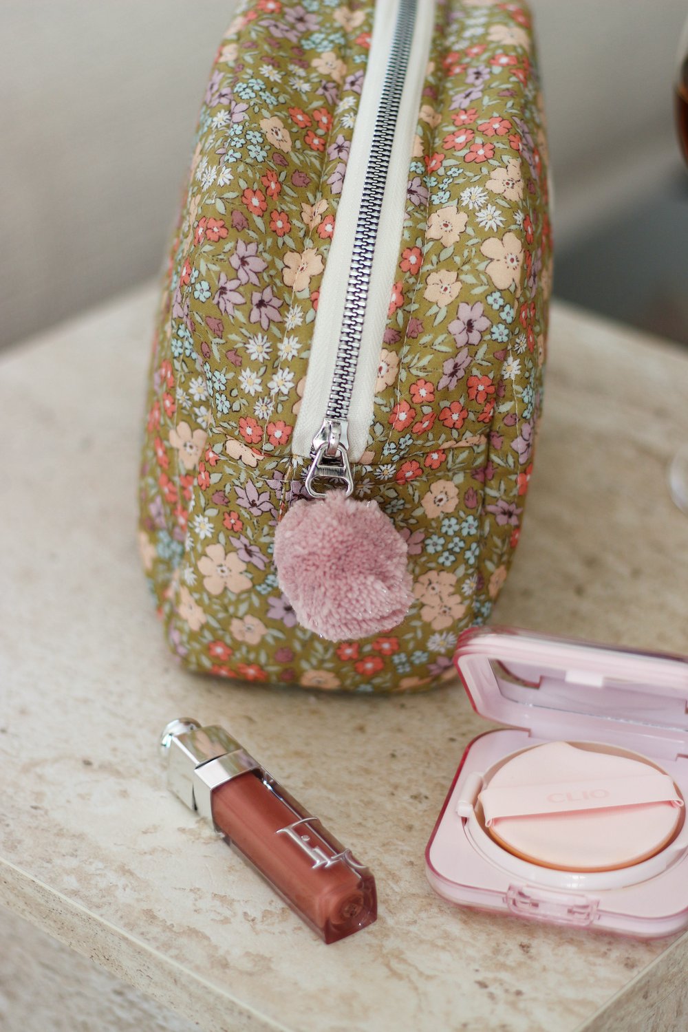 PASTEL ÇİÇEKLİ EL YAPIMI MAKYAJ ÇANTASI - CLUTCH PONPONLU