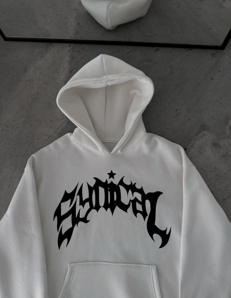Kışlık Kapüşonlu Baskılı Oversize SweatShirt- Beyaz