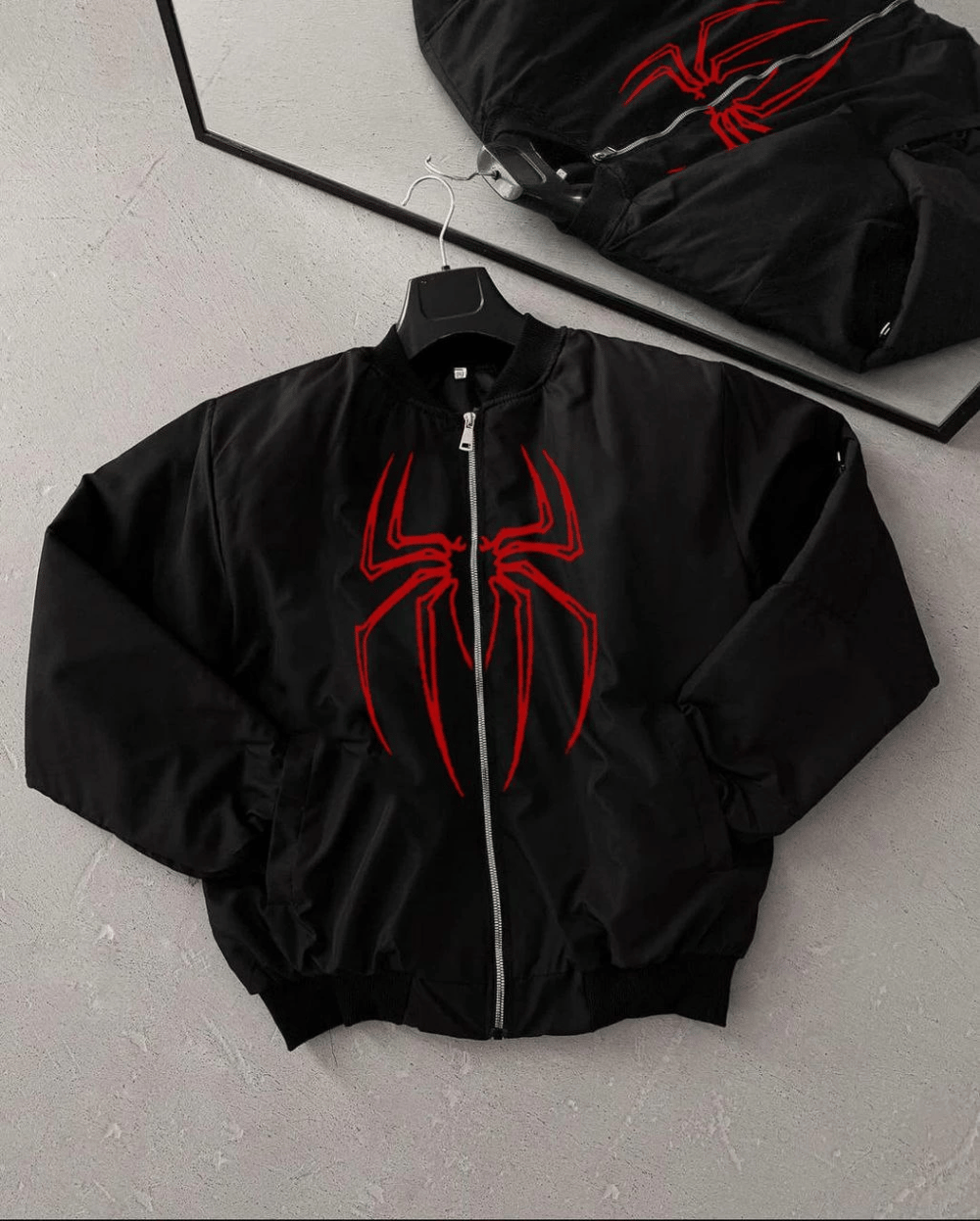 Örümcek Desenli Siyah Bomber Mont – Unisex Kullanıma Uygun, Fermuarlı Cepli, Kapitone Astarlı, Bahar Kış Günlük Giyim İçin Moda Ceket Modeli - Siyah