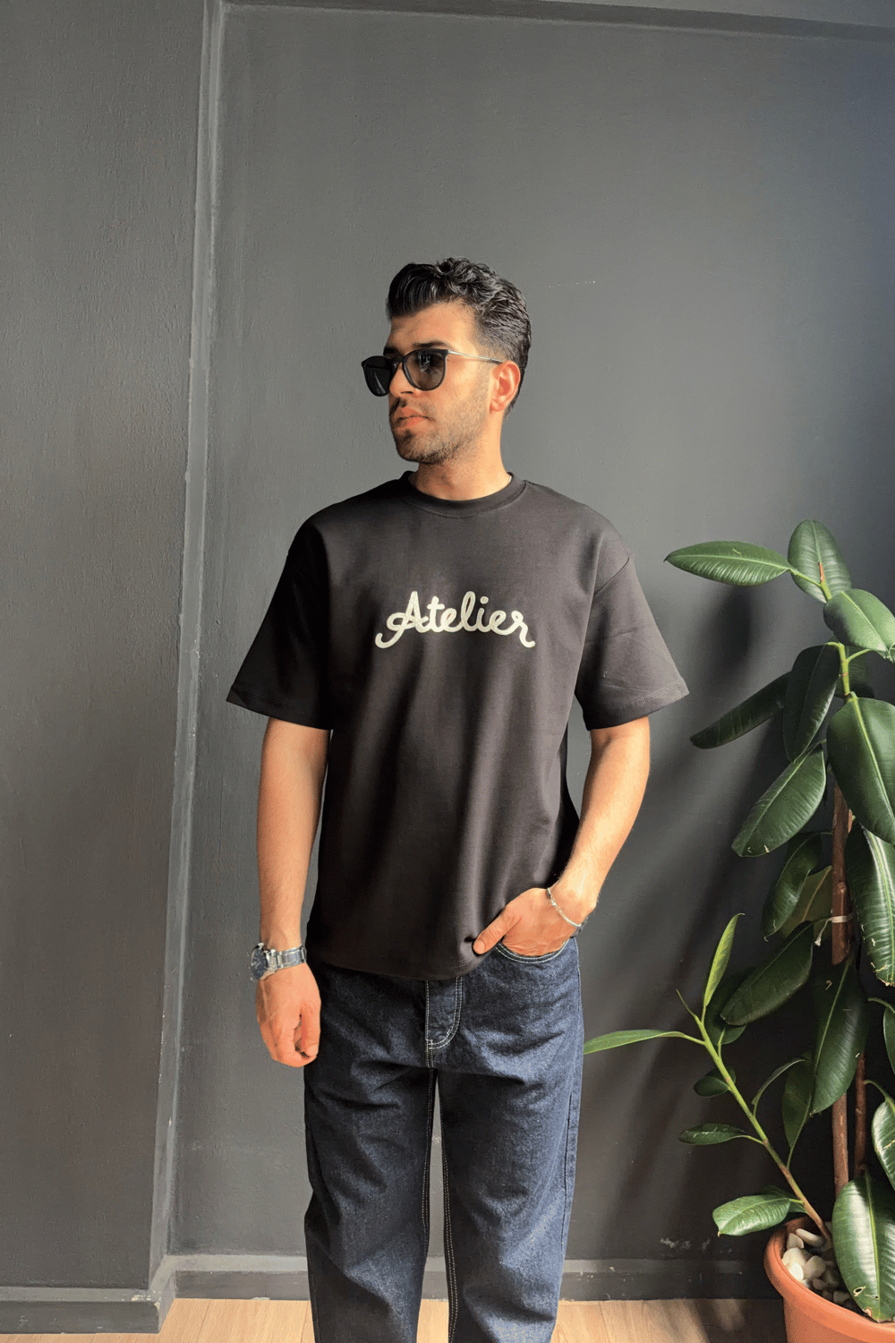 Siyah Atelier Nakışlı Tişört