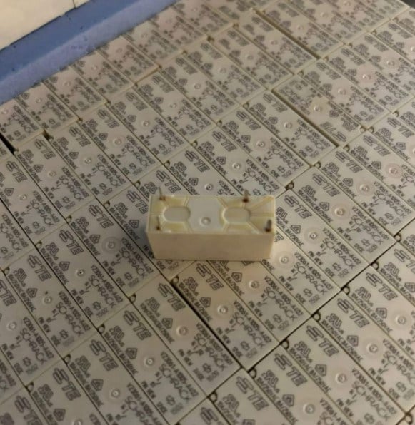 12 VOLT 4 PİN E.C.A KART ROLESİ