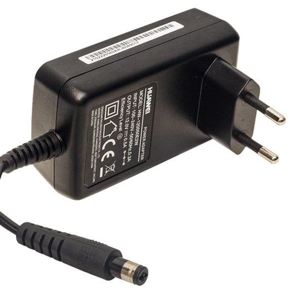 HUAWEİ HW-120050E2W 12 VOLT - 0.5 AMPER 5.5*2.5 UÇLU PLASTİK KASA PRİZ TİPİ ADAPTÖR
