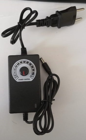 POWERMASTER PM-31745 3-12 VOLT 1 AMPER MASAÜSTÜ TİPİ VOLTAJ AYARLI ADAPTÖR