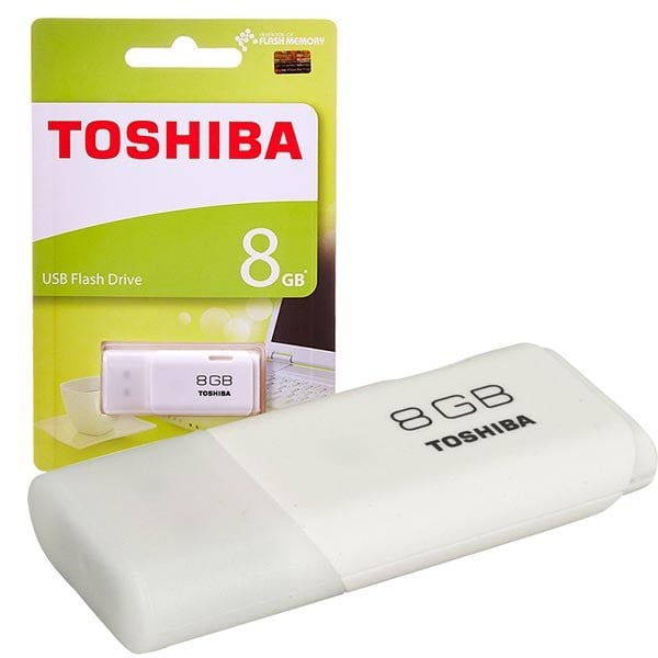 TOSHIBA 8 GB FLASH BELLEK