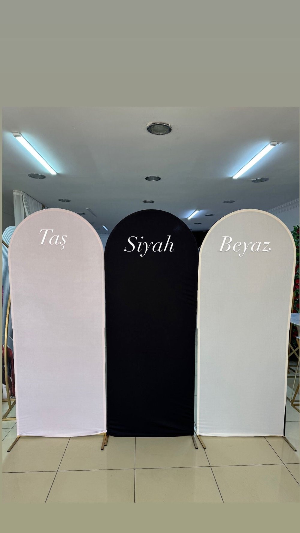 Beyaz Renk Kumaş Giydirme