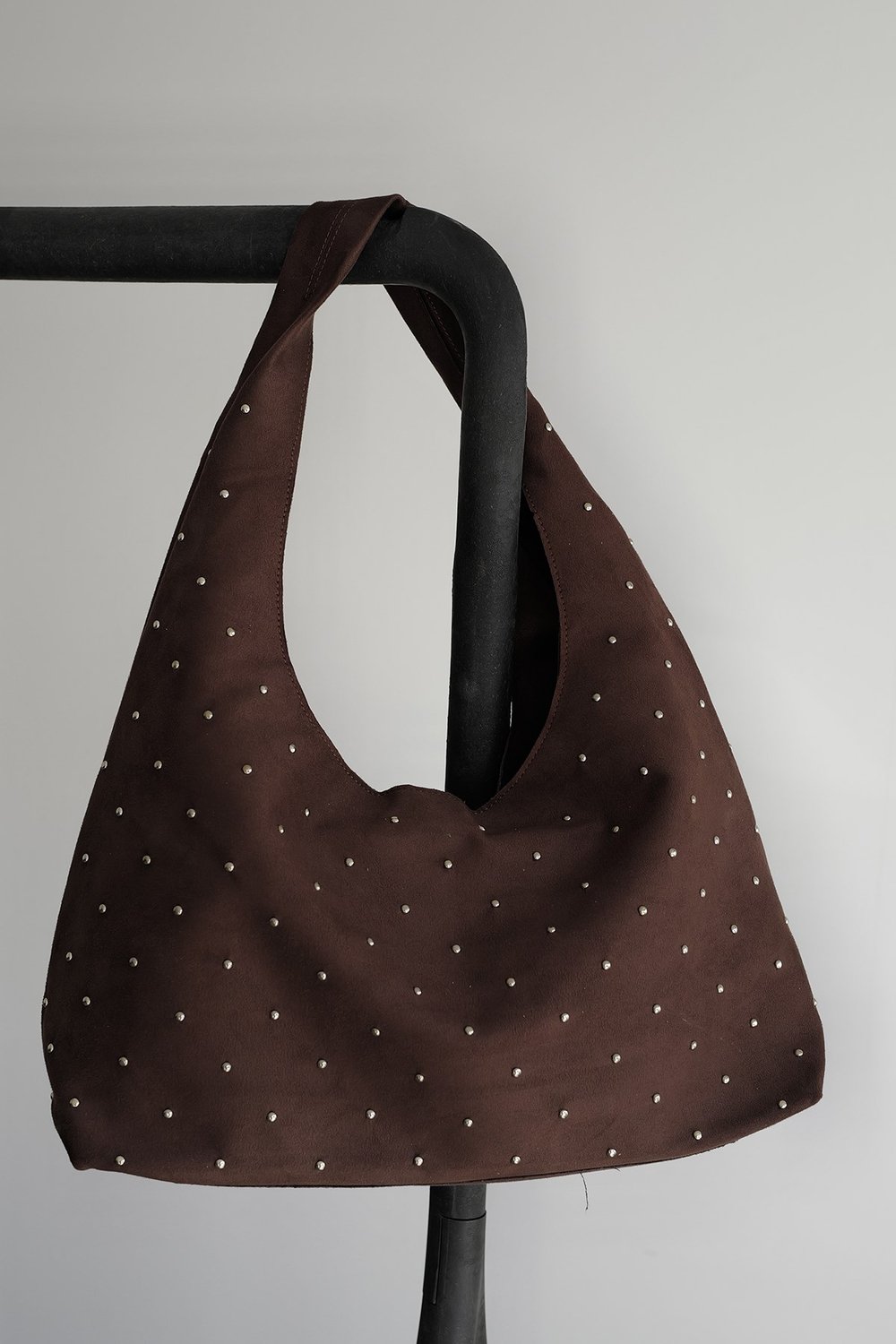 Taş Detaylı Süet Hobo Çanta