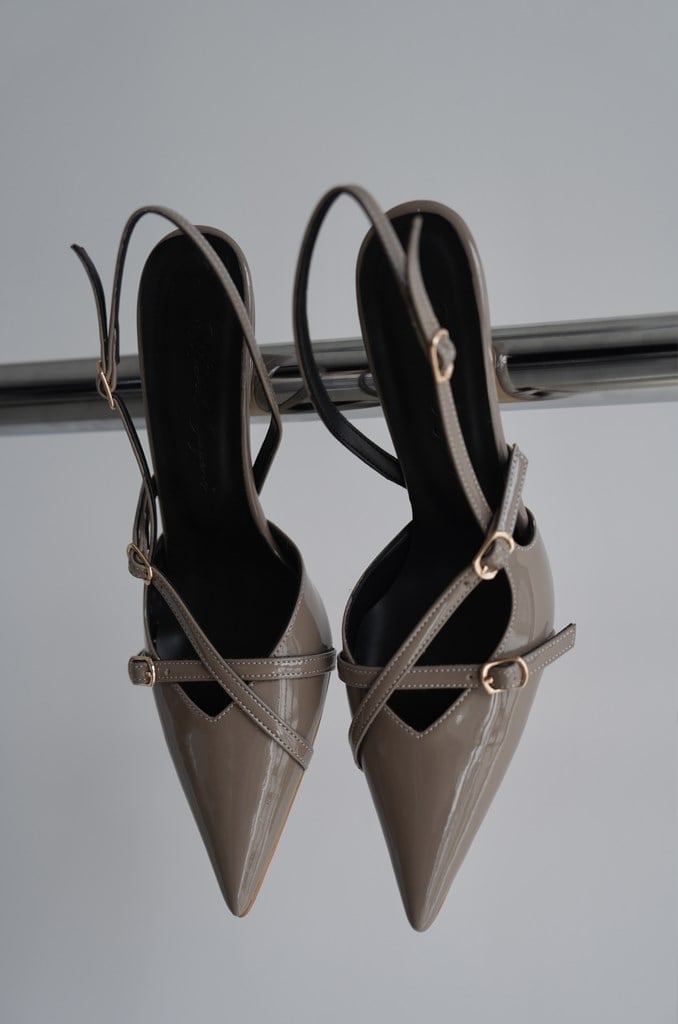 Çapraz Tokalı Stiletto