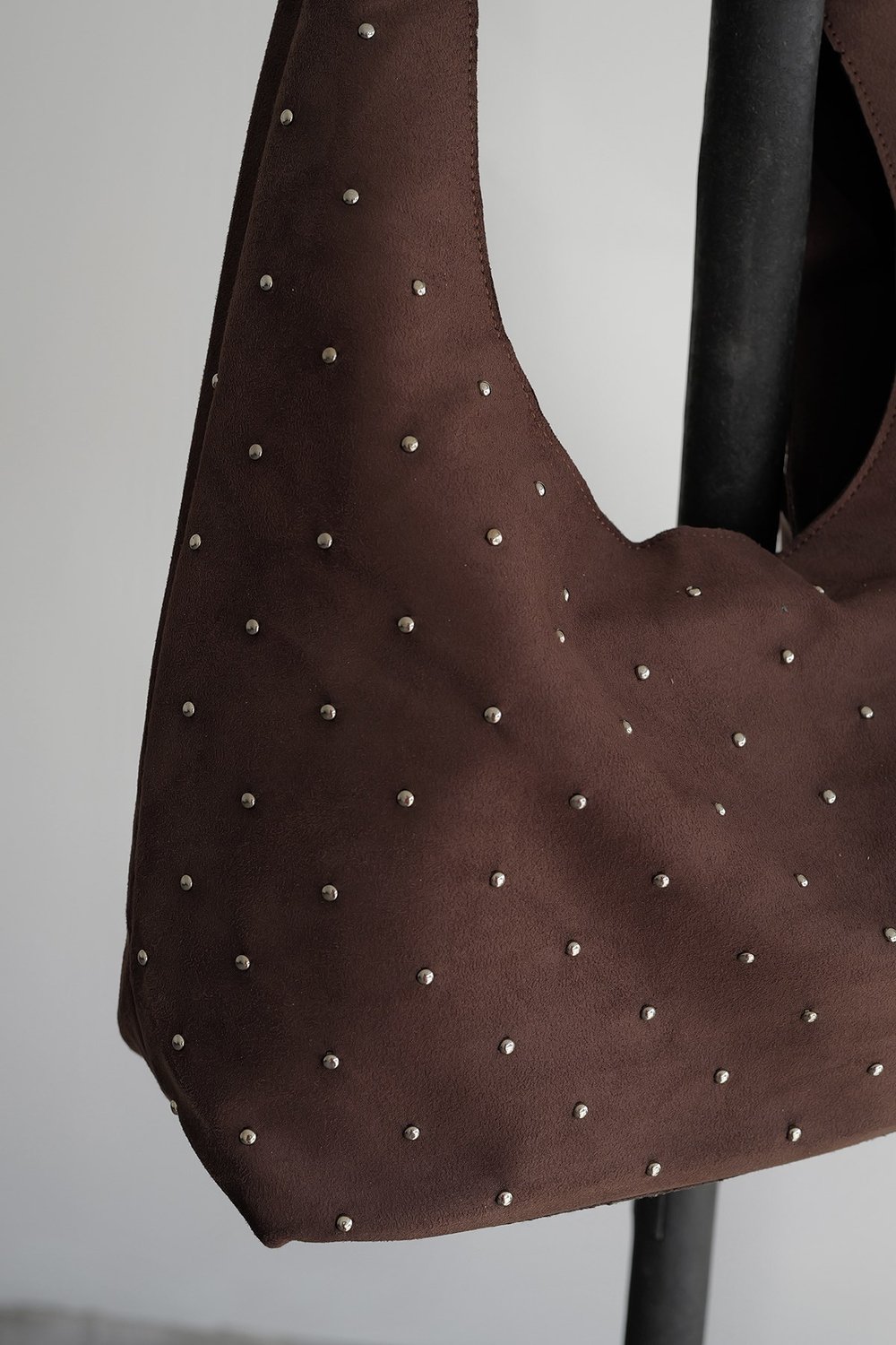 Taş Detaylı Süet Hobo Çanta