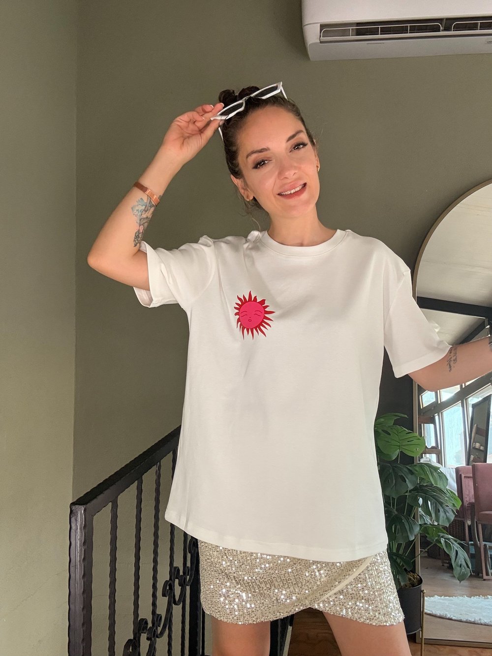 Ekru Out Of Office Baskılı Tişört