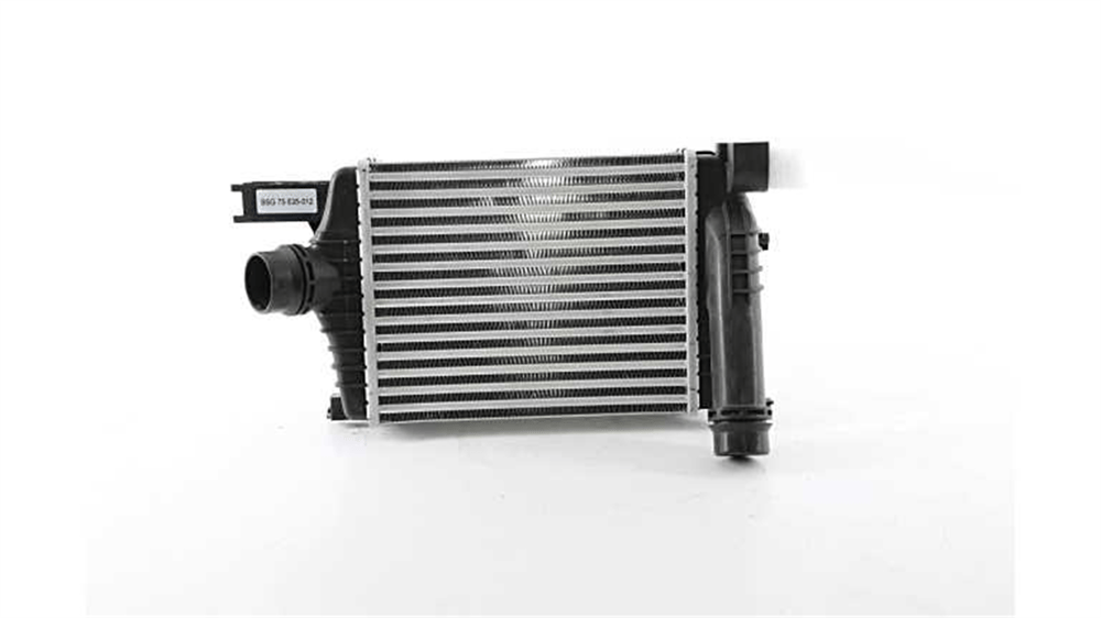 BSG 75-535-012 - Turbo Radyatörü - Renault Clio Iv/captur/dokker/duster/logan Ii Mcvclio Iv/captur/dokker/duster/logan Ii Mcv
