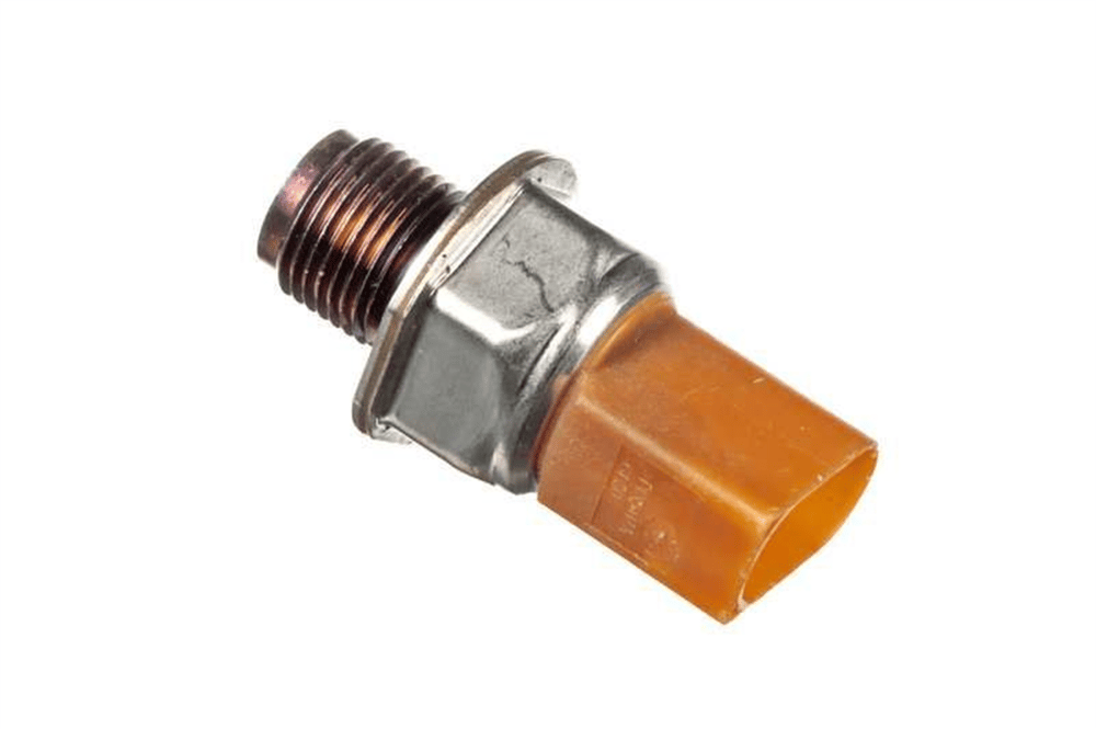 NRF 792044 - Yakit Basinç Sensörü - Vw Polo-passat-golf6-jetta-caddy-crafter-t5,5-amarok-a3