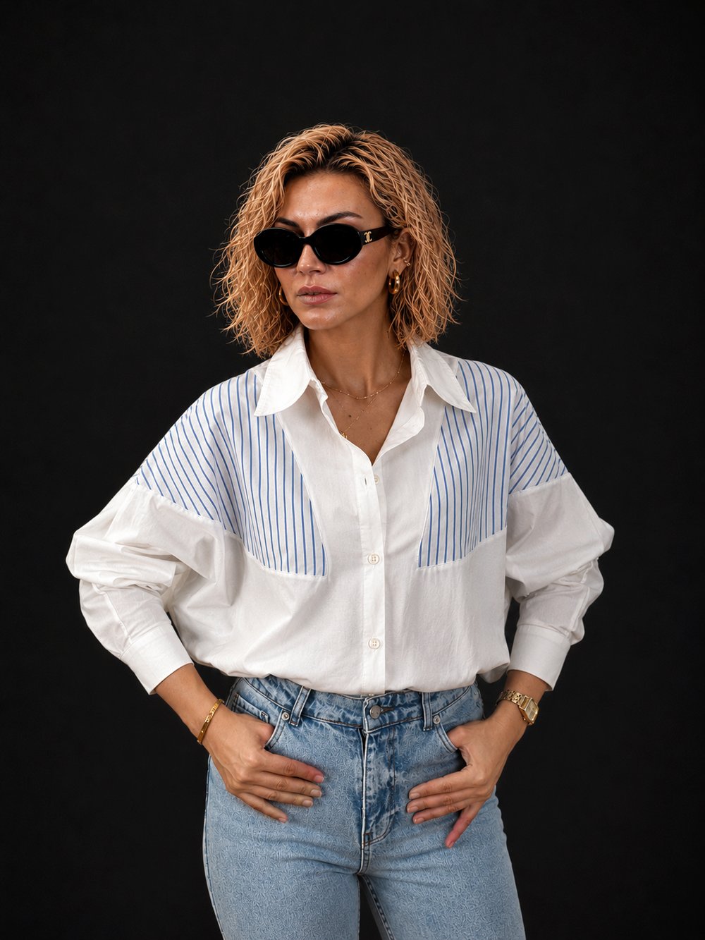 Beyaz-Lacivert Çizgi Detaylı Oversize %100 Pamuk Poplin Gömlek