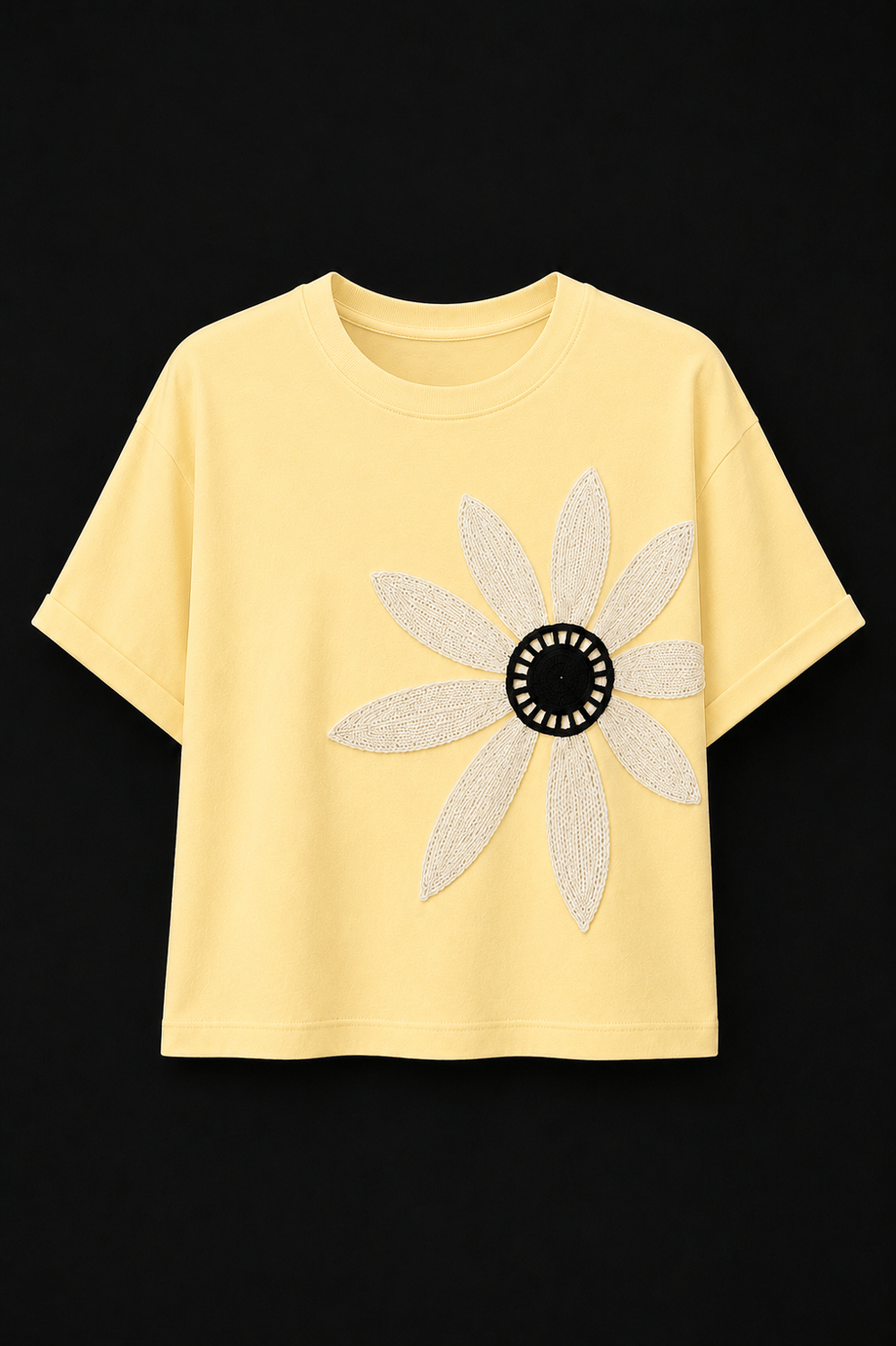 Sarı Pamuklu Bisiklet Yaka Rahat Kalıp Papatya Nakışlı T-Shirt