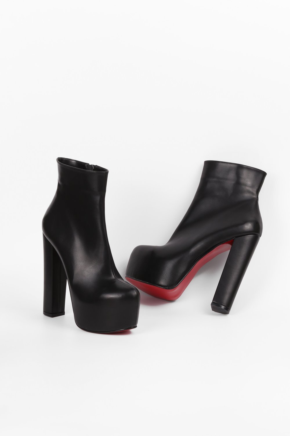 Extra Shoes İstanbul Kadın Siyah Cilt Platform Fermuar Detaylı Kalın Topuklu Bot