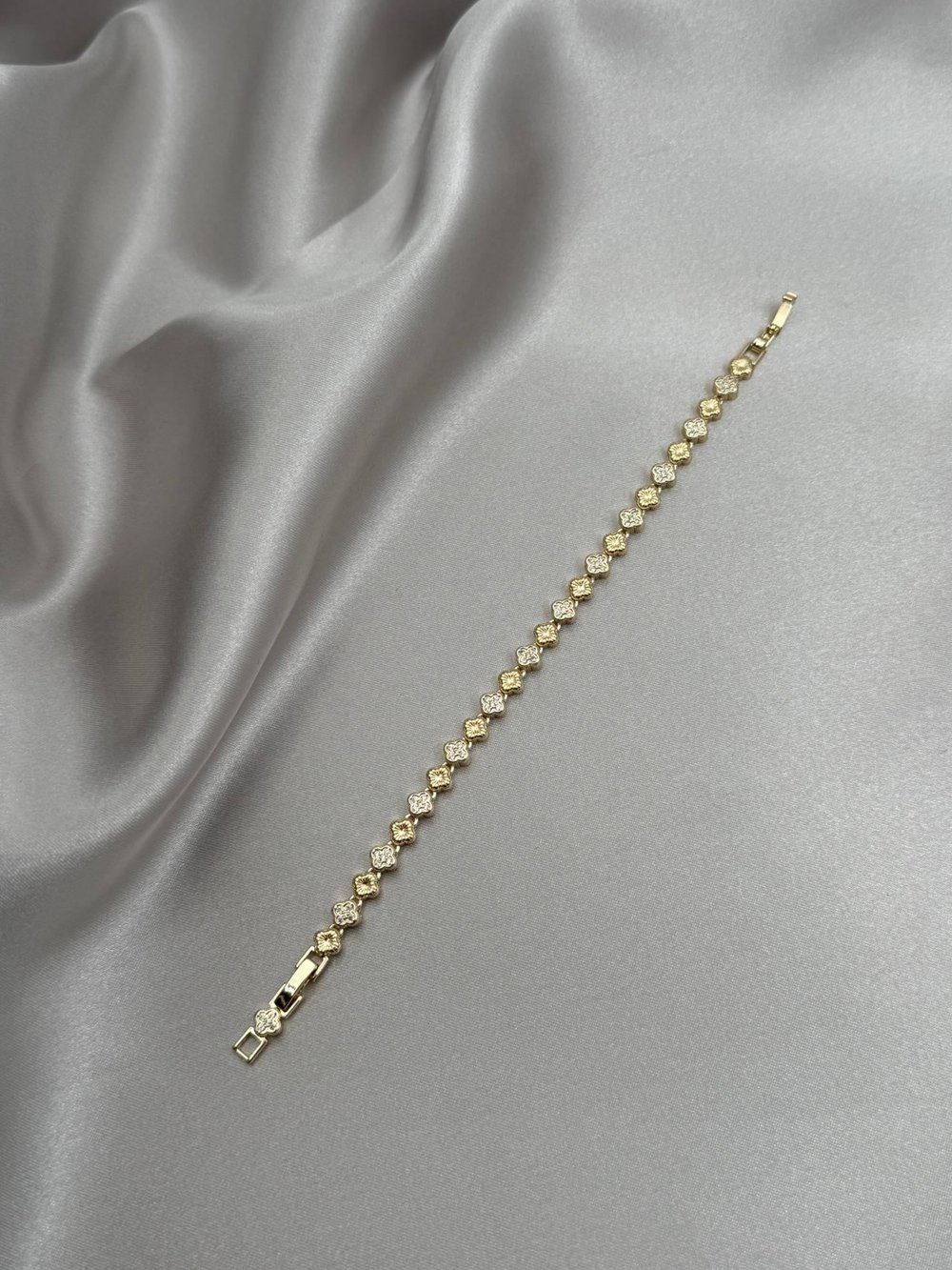 CM 14K Mini Yonca Model Zirkon Taşlı Gold Bileklik