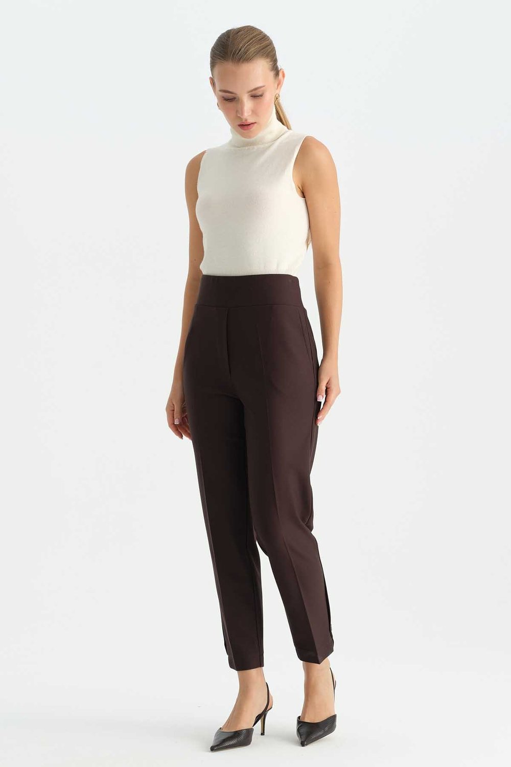 Paçası Taşlı Beli Lastikli Örme Pantolon  /  KAHVE