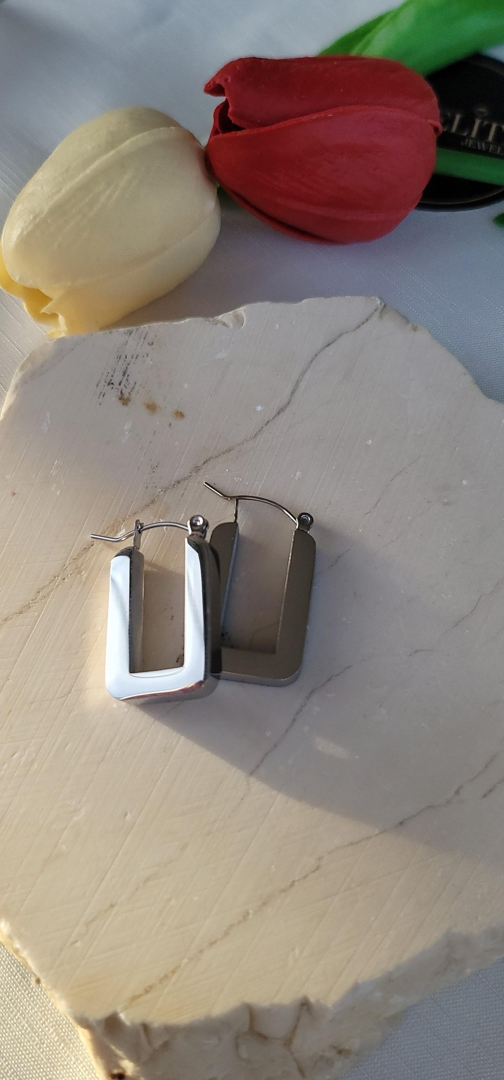 Silver dikdörtgen şekilli küpe