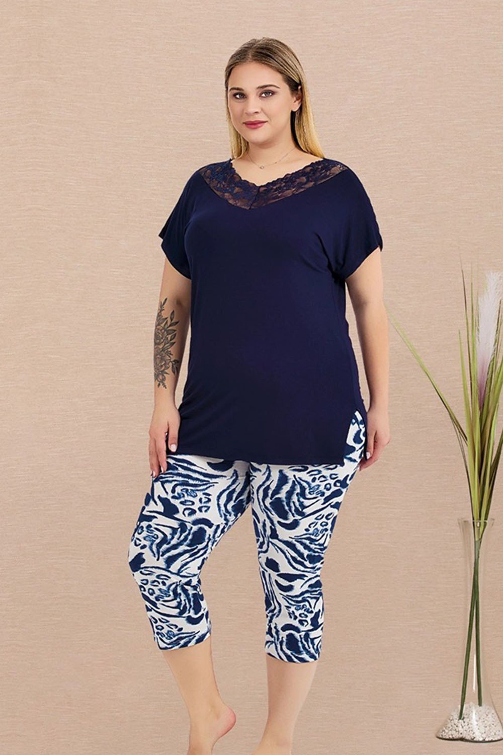 Dantel Yakalı Büyük Beden Bayan Pijama Takımı