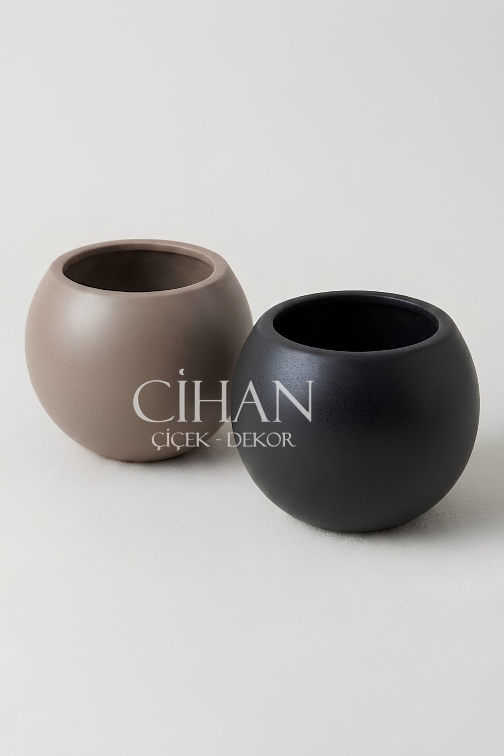 2’li Premium Plastik Küre Saksı Seti (30x30 cm) – Siyah & Mocha