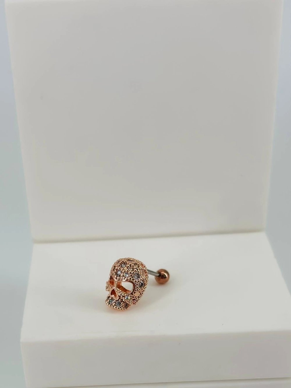 Tragus Kıkırdak Küpesi