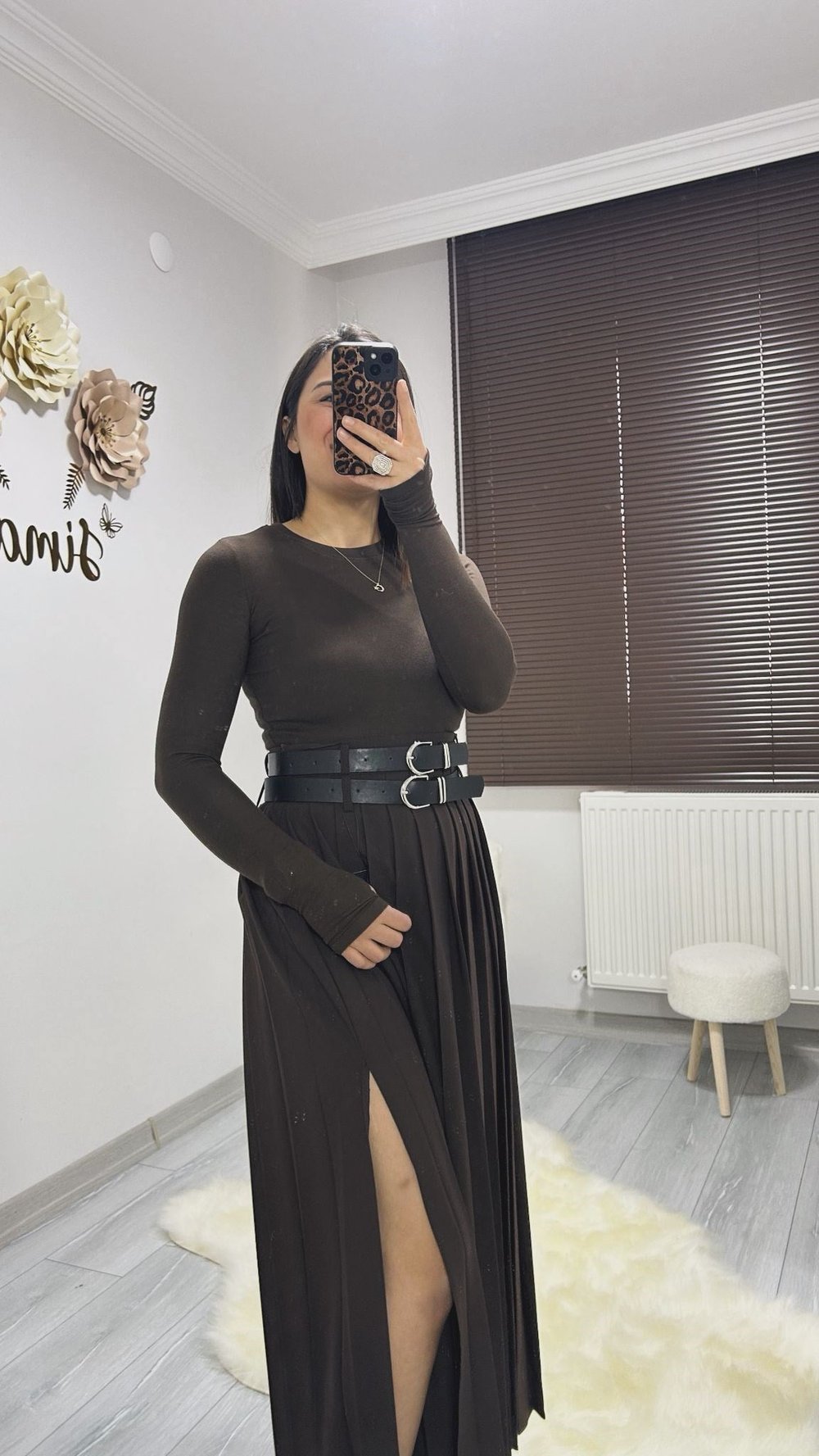 pileli yırtmaç detay etek