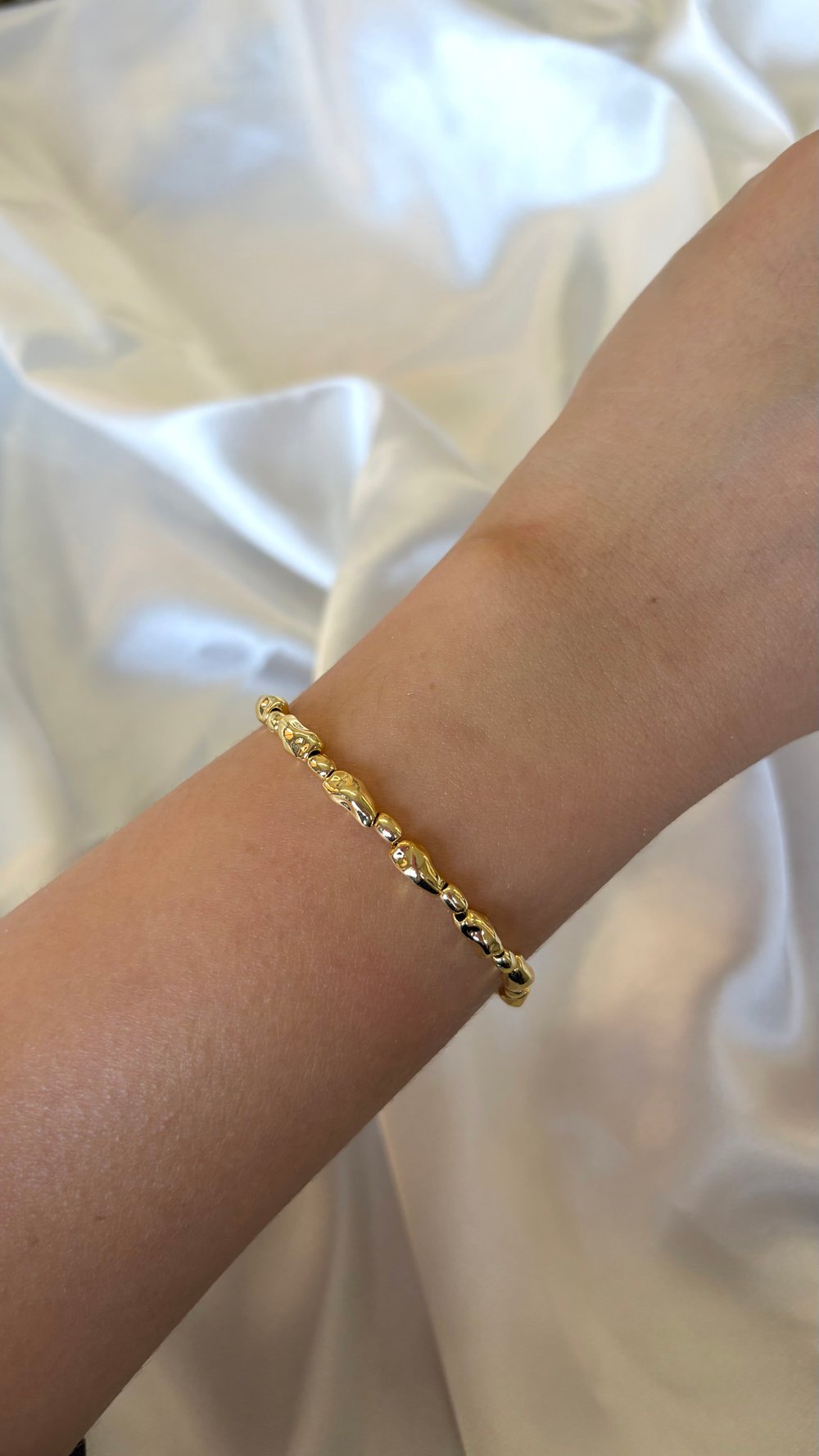 Kadın Gold Renk Burgu Model Boncuk Bileklik