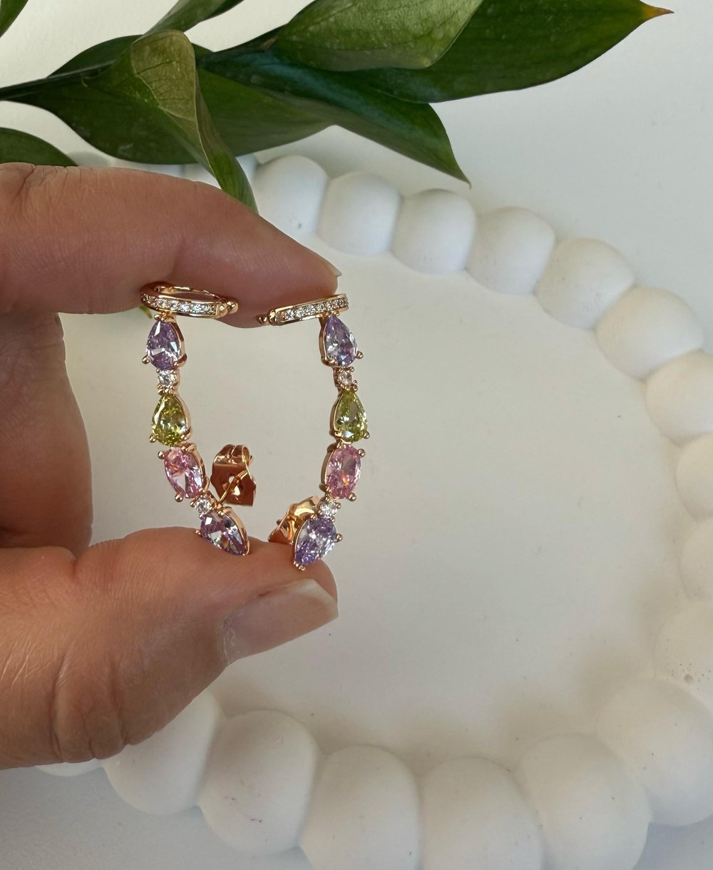 Vip 18K Renkli Damla Kıkırdak Küpe