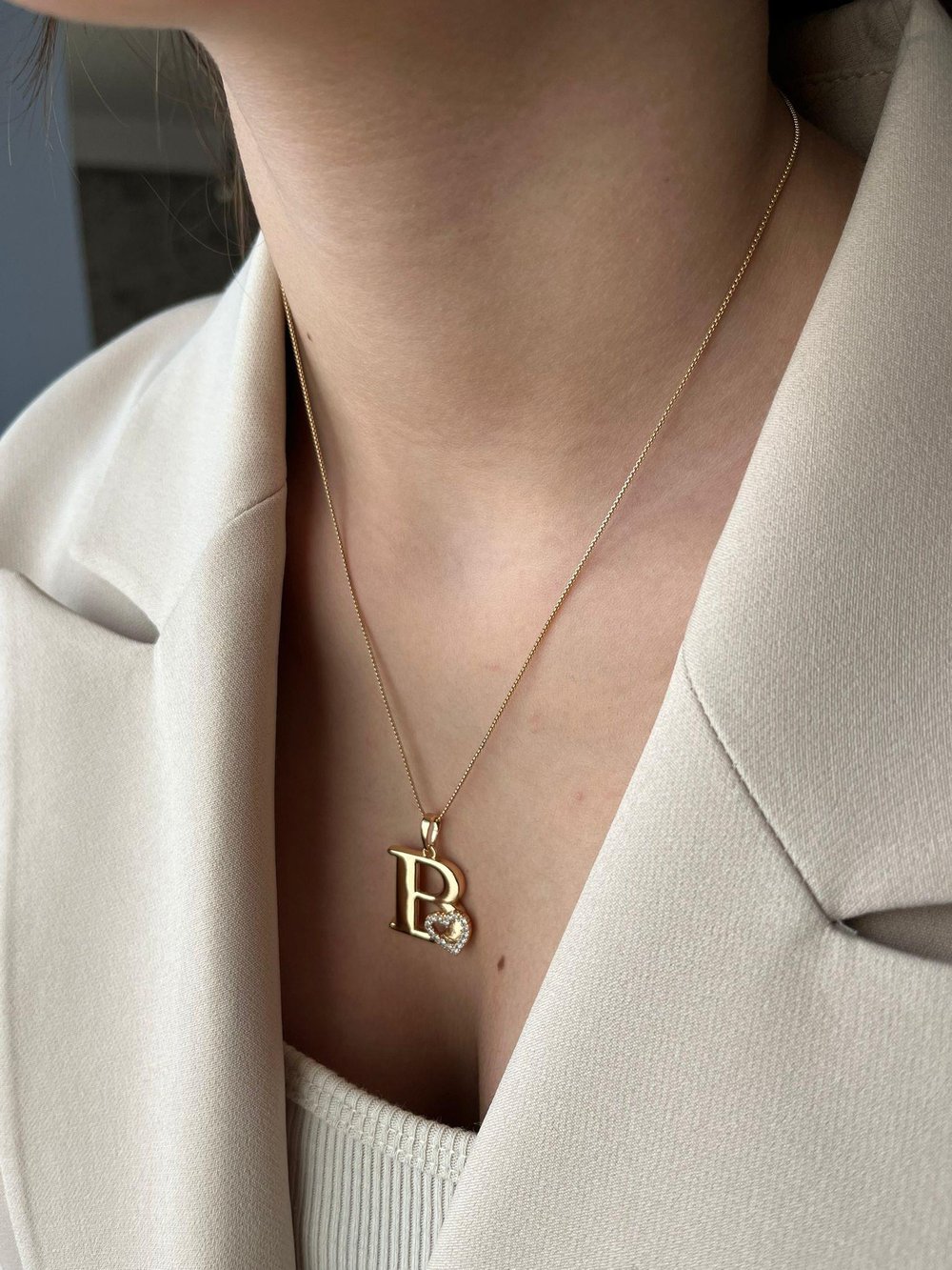 Vip 18k Kalpli Harf Kolye