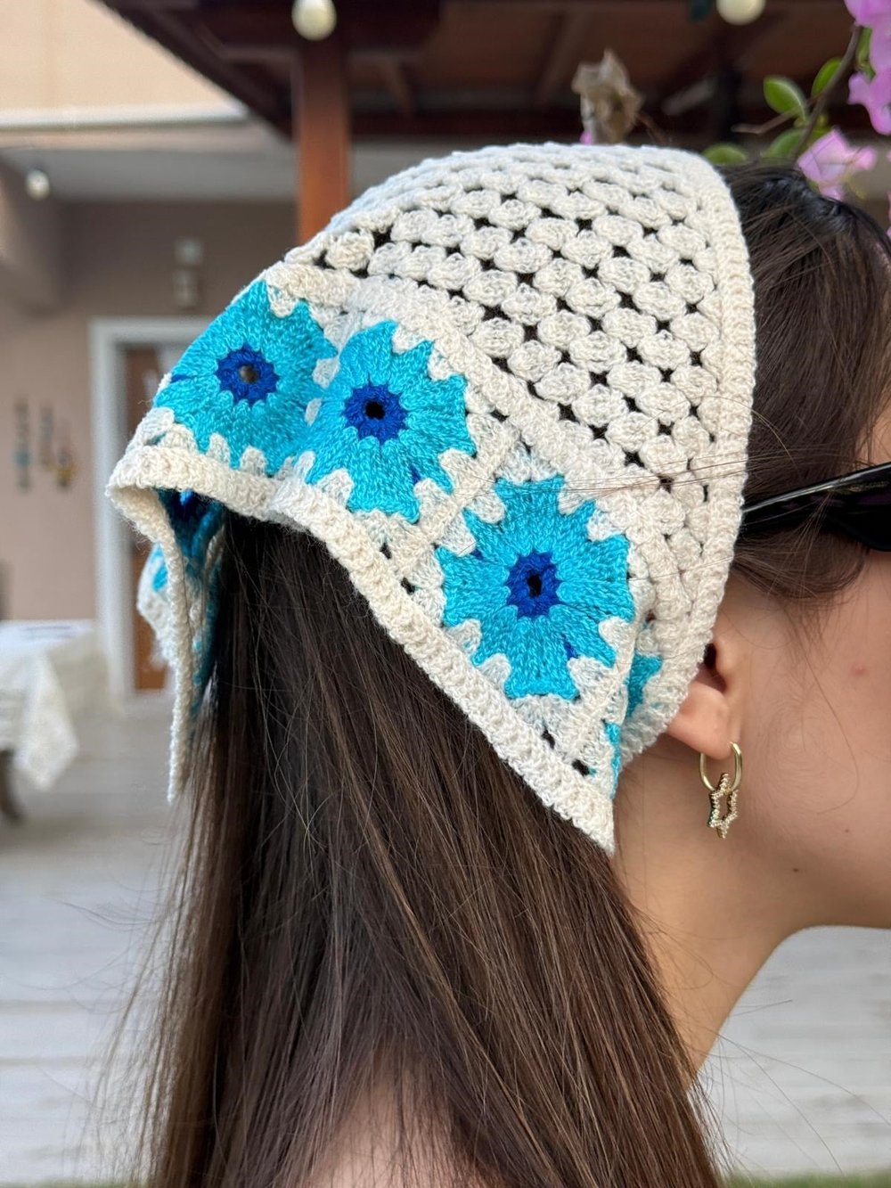 Mavi  Motifli Ekru  Üçgen İpli Bandana