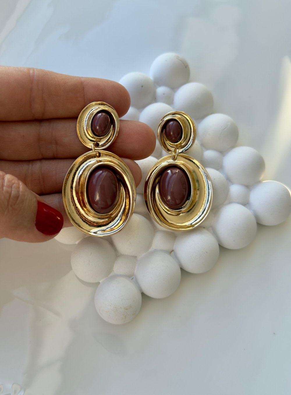 Özel Seri Kahverengi Taşlı Sallantılı Küpe