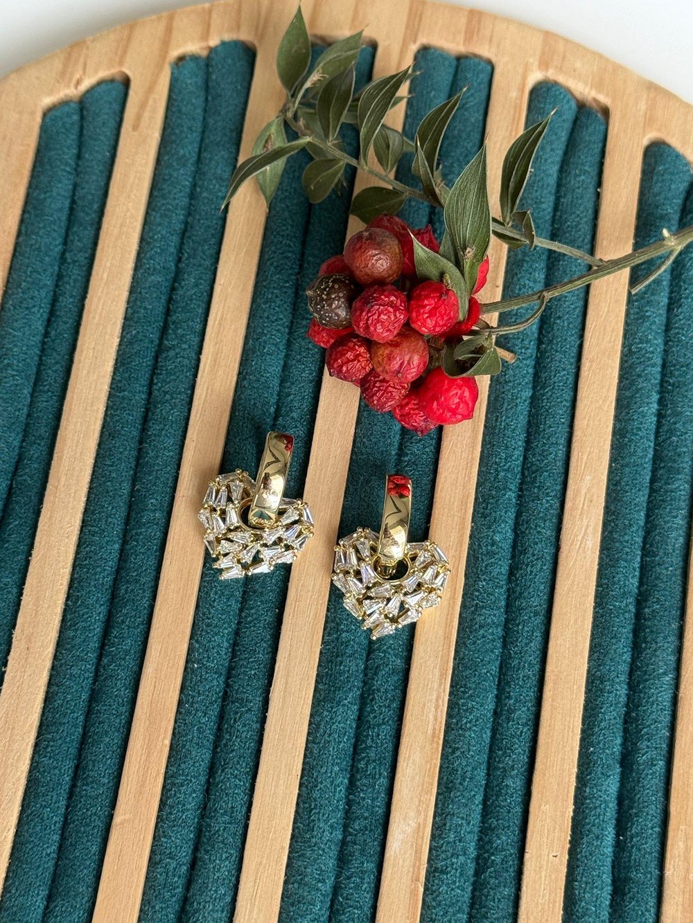 Vip 14k Gold Zirkon Taşlı Kalp Küpe