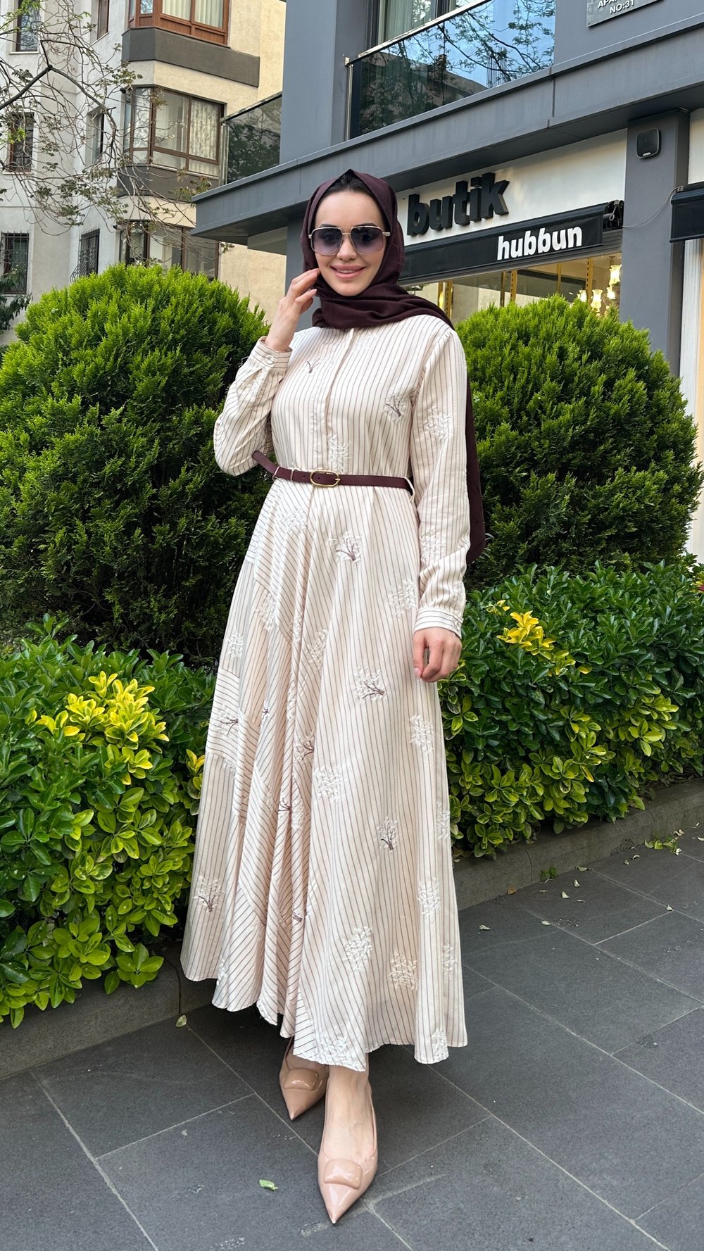 Çizgili Nakışlı Elbise