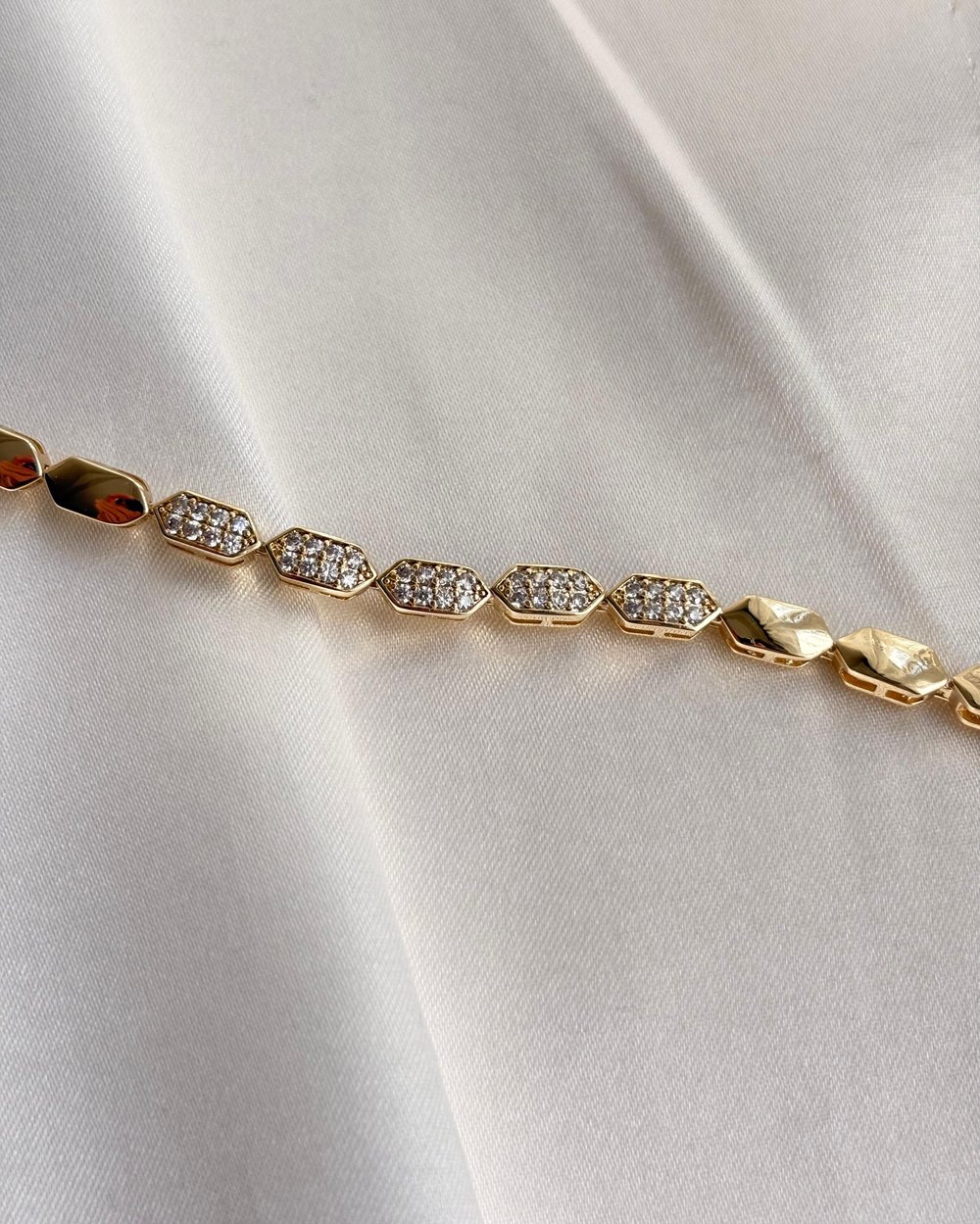 14K Xuping Taşlı Altıgen Model Bileklik