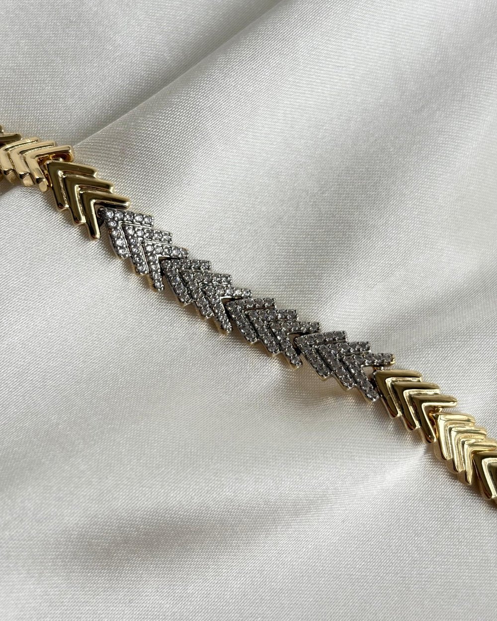 14K Xuping Zirkon Taşlı Kılçık Model Bileklik