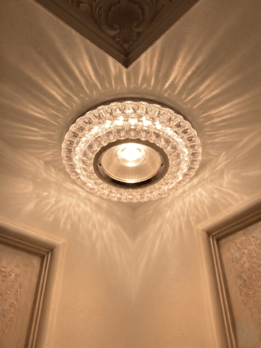 1 Adet CATA CT 6637 Lale Led Efektli Dekoratif Cam Spot Kasası GU10 Duy 3200K Gün Işığı
