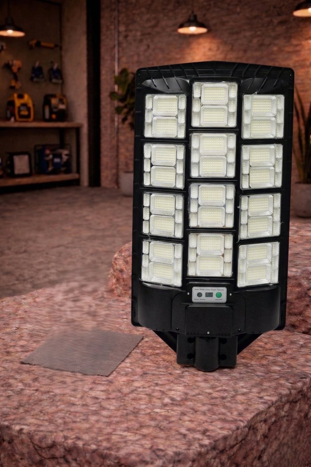 1 Adet NOAS YL73 1200 S Mega 1200W Solar Sokak Armatürü Kumandalı 6500K Beyaz Işık