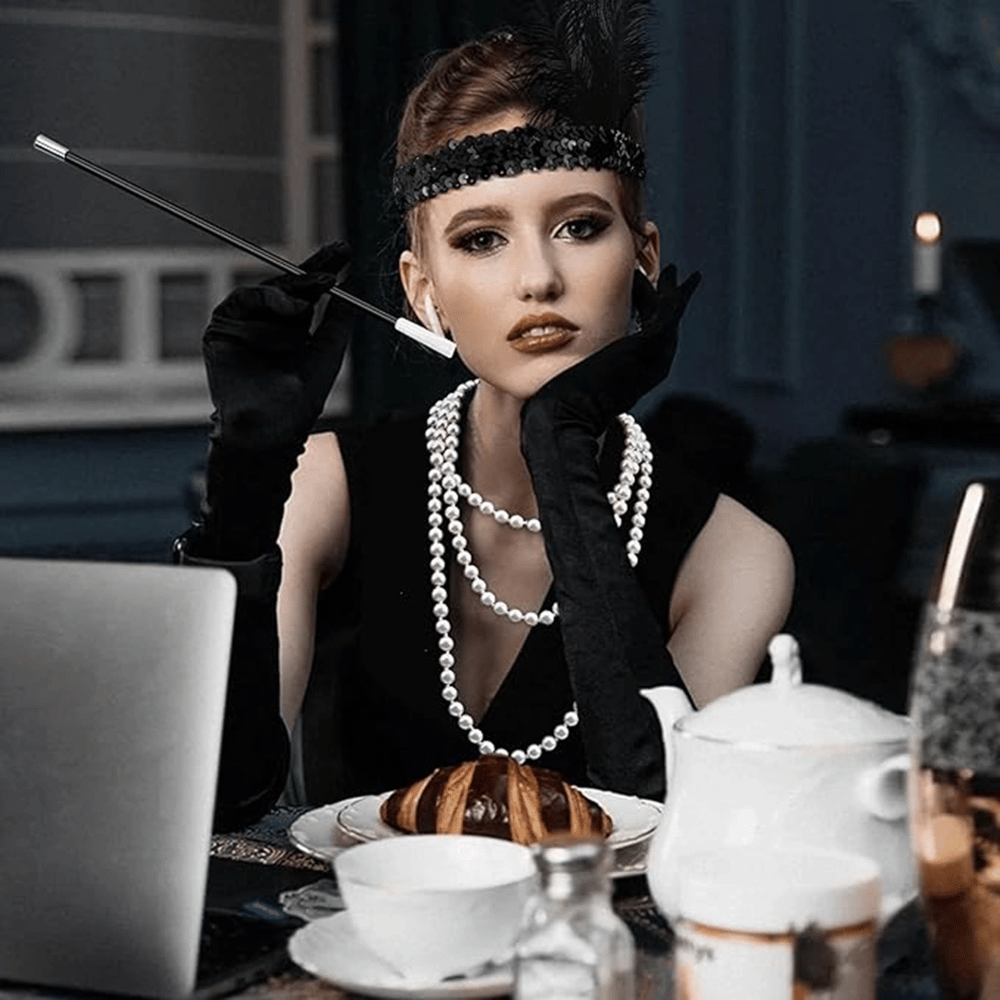 1920'ler Gatsby Aksesuar Seti – Siyah Charleston Saç Bandı, Uzun Eldiven & Sigaralık
