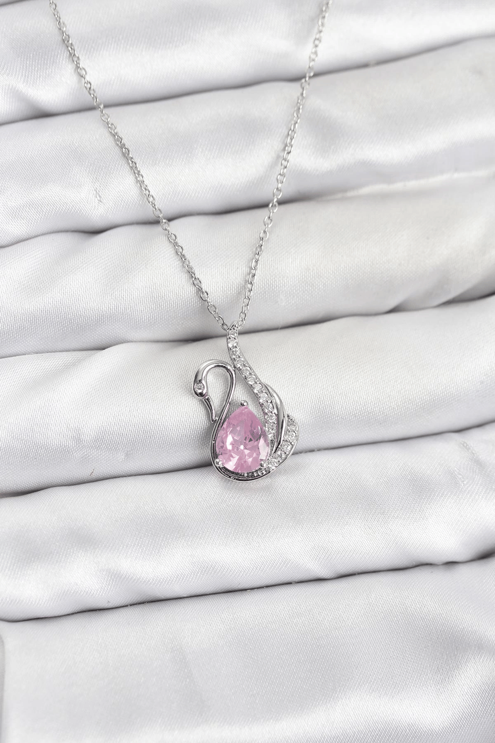 316L Çelik Zincir Gümüş Renk Pembe Kuğu Model Zirkon Taşlı Kadın Kolye