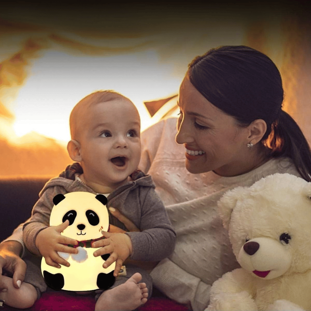 5 Farklı Renk Modlu Panda Figürlü Pofuduk LED Gece Lambası–Yumuşak Dokulu Çocuk Odası ve Dekoratif Şarjlı Ortam Işığı