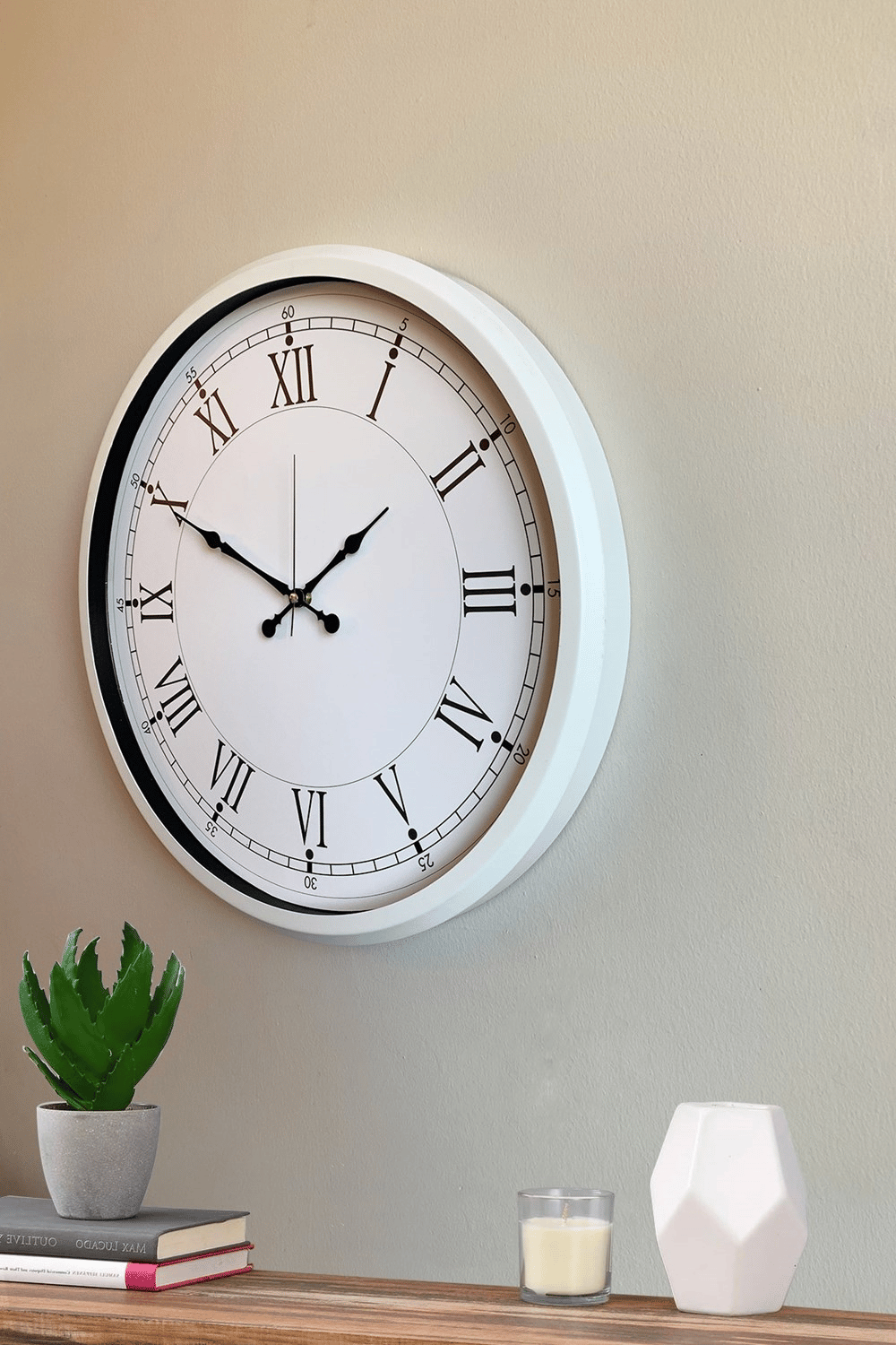 52 cm Beyaz Metal Roma Rakamlı Duvar Saati