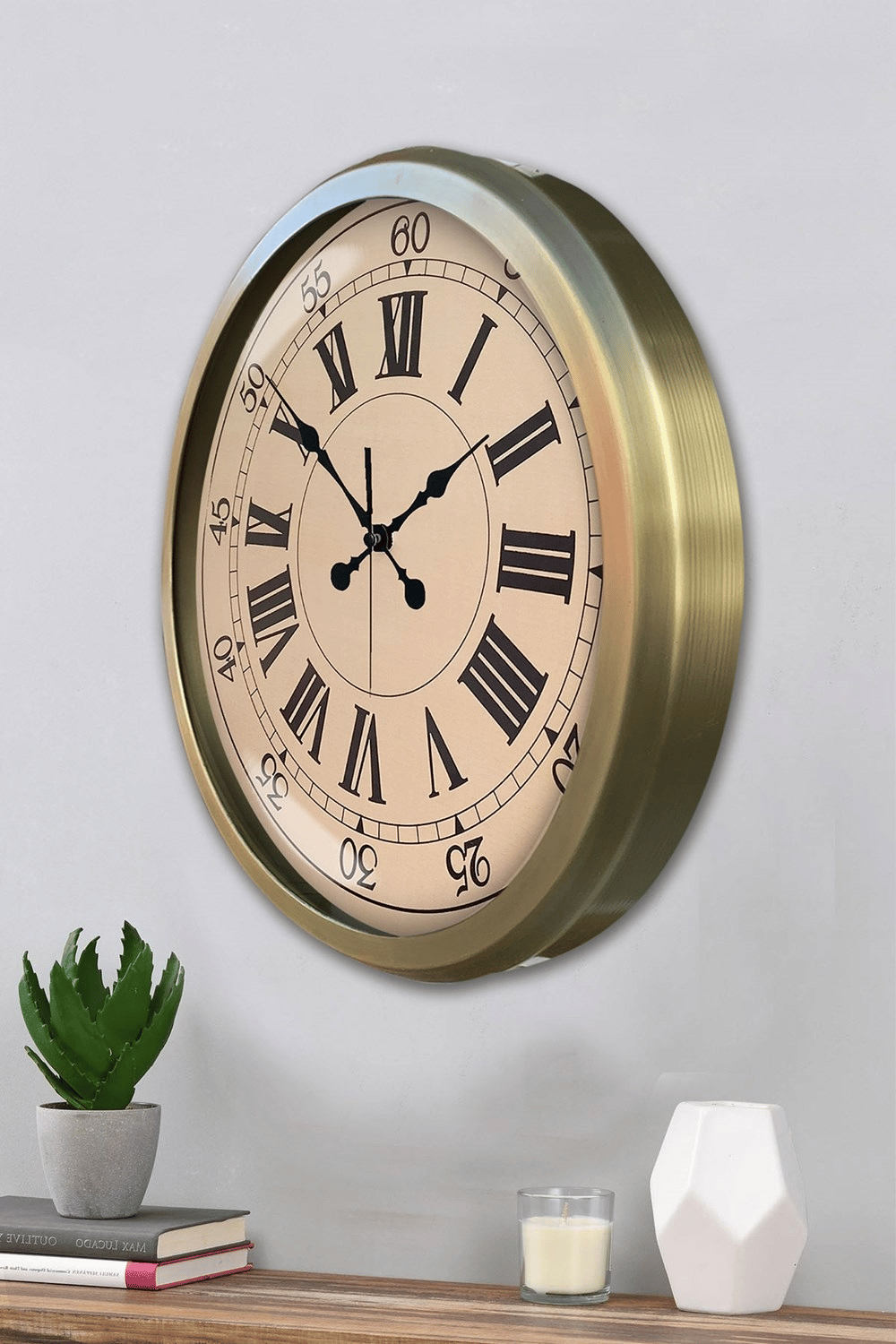 52 cm Eskitme Metal Roma Rakamlı Duvar Saati