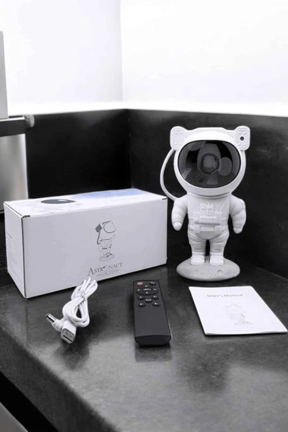 Astronot Görünümlü Projeksiyon Speaker Taşınabilir