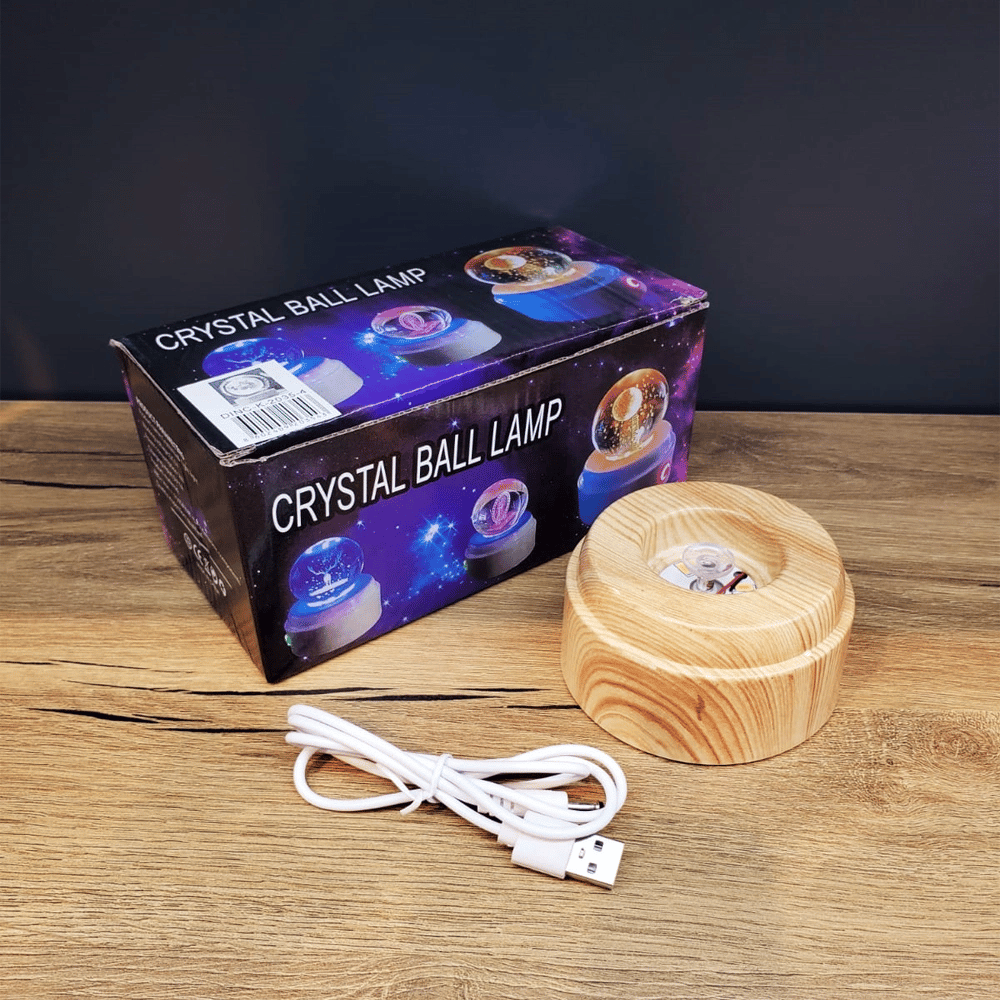Dönen Işıklı Cam Küre - Kalp Tasarımlı -  Ahşap Görünümlü Stand - USB Bağlantılı Gece Lambası
